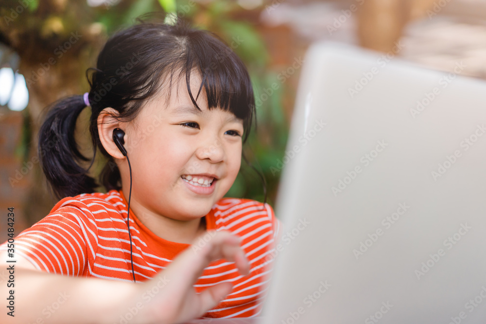 Hệ thống E-learning<br> Độc quyền